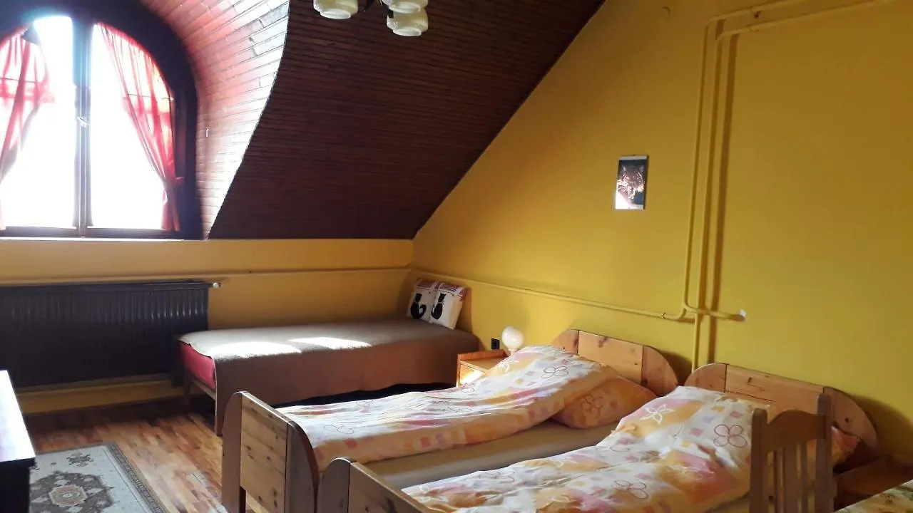 Centrum Apartman Hotel Hajduszoboszlo 0*,  Hungary
